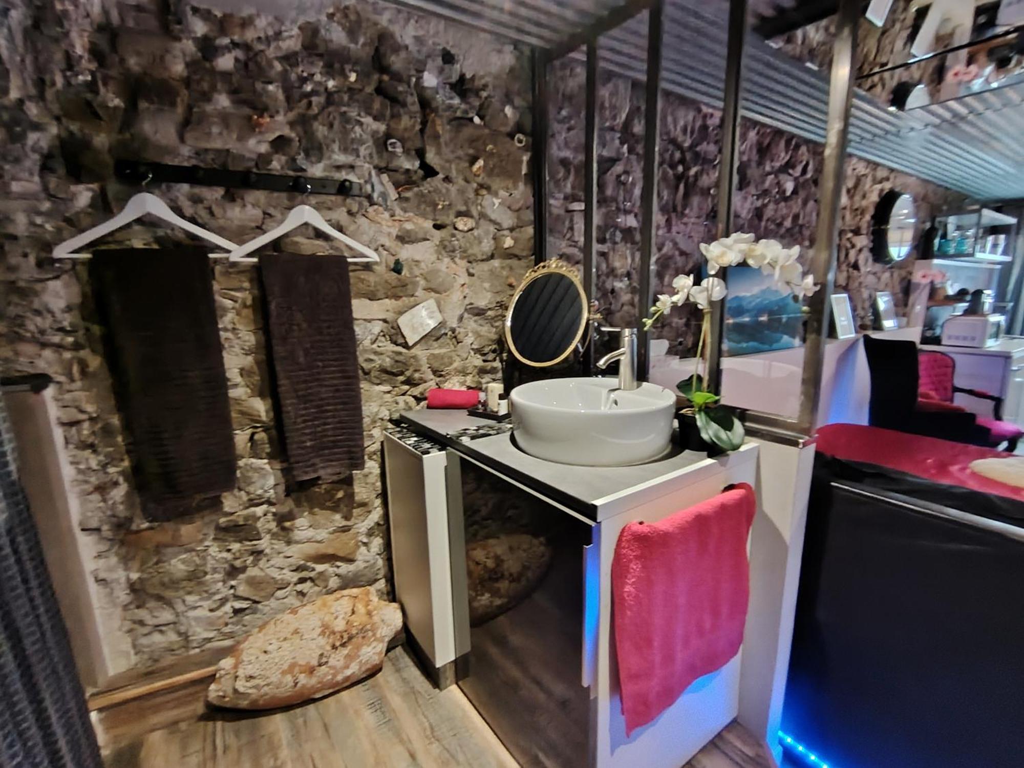 Sweet Loft Grenoble-Love Room Avec Jacuzzi & Sauna Buitenkant foto